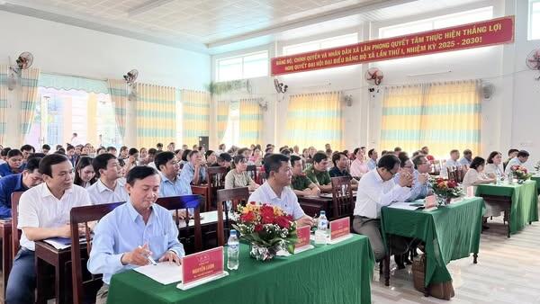XÃ LÂN PHONG PHÁT ĐỘNG PHONG TRÀO “BÌNH DÂN HỌC VỤ SỐ” TRÊN ĐỊA BÀN