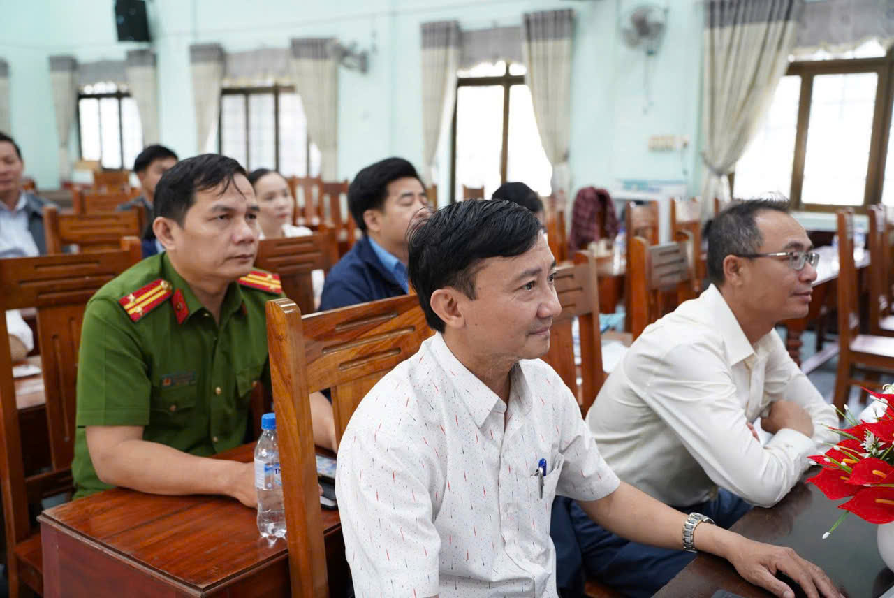 Một số hình ảnh tại buổi trực tuyến