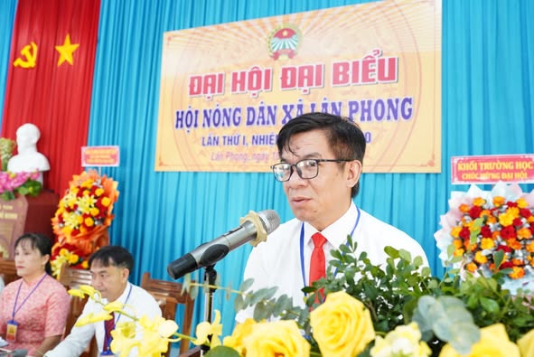 Ảnh:ồng chí Nguyễn Thanh Cường – Phó Bí thư TT Đảng ủy, chủ tịch HĐND xã phát biểu chỉ đạo tại đại hội